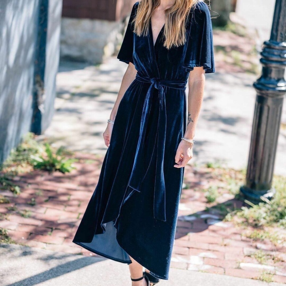 NWT Anthropologie Donna Morgan Velvet Wrap Dress